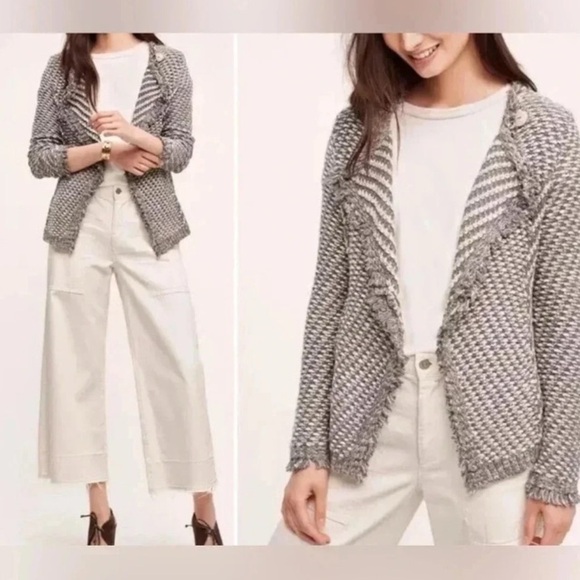 NWT Anthropologie gray and white sweater size medium Excellent condition - Picture 1 of 7